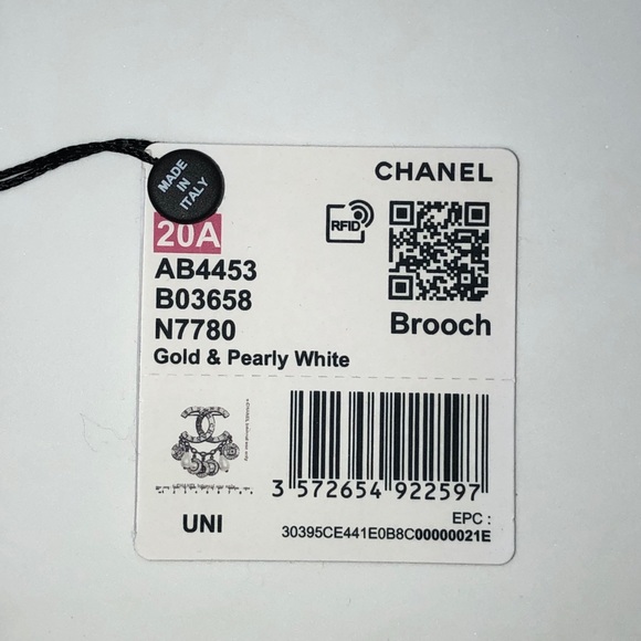 Chanel Gold & Pearl Brooch - Picture 5 of 6